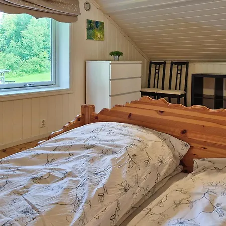 3 Bedroom Cozy In *