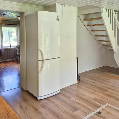 3 Bedroom Cozy In Urskog