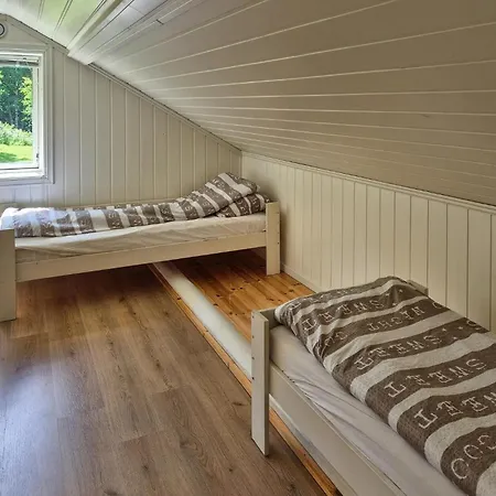 3 Bedroom Cozy In Holiday home