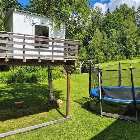 3 Bedroom Cozy In بيت للعطل Urskog