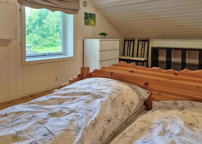 3 Bedroom Cozy In *