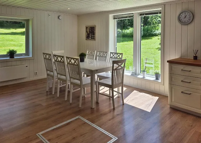 3 Bedroom Cozy In