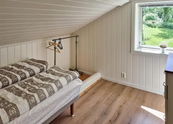 Dom wakacyjny 3 Bedroom Cozy In