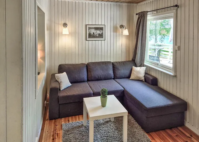 3 Bedroom Cozy In *