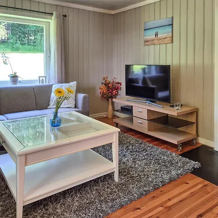 3 Bedroom Cozy In Hébergement de vacances *