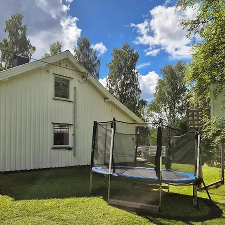 3 Bedroom Cozy In Urskog